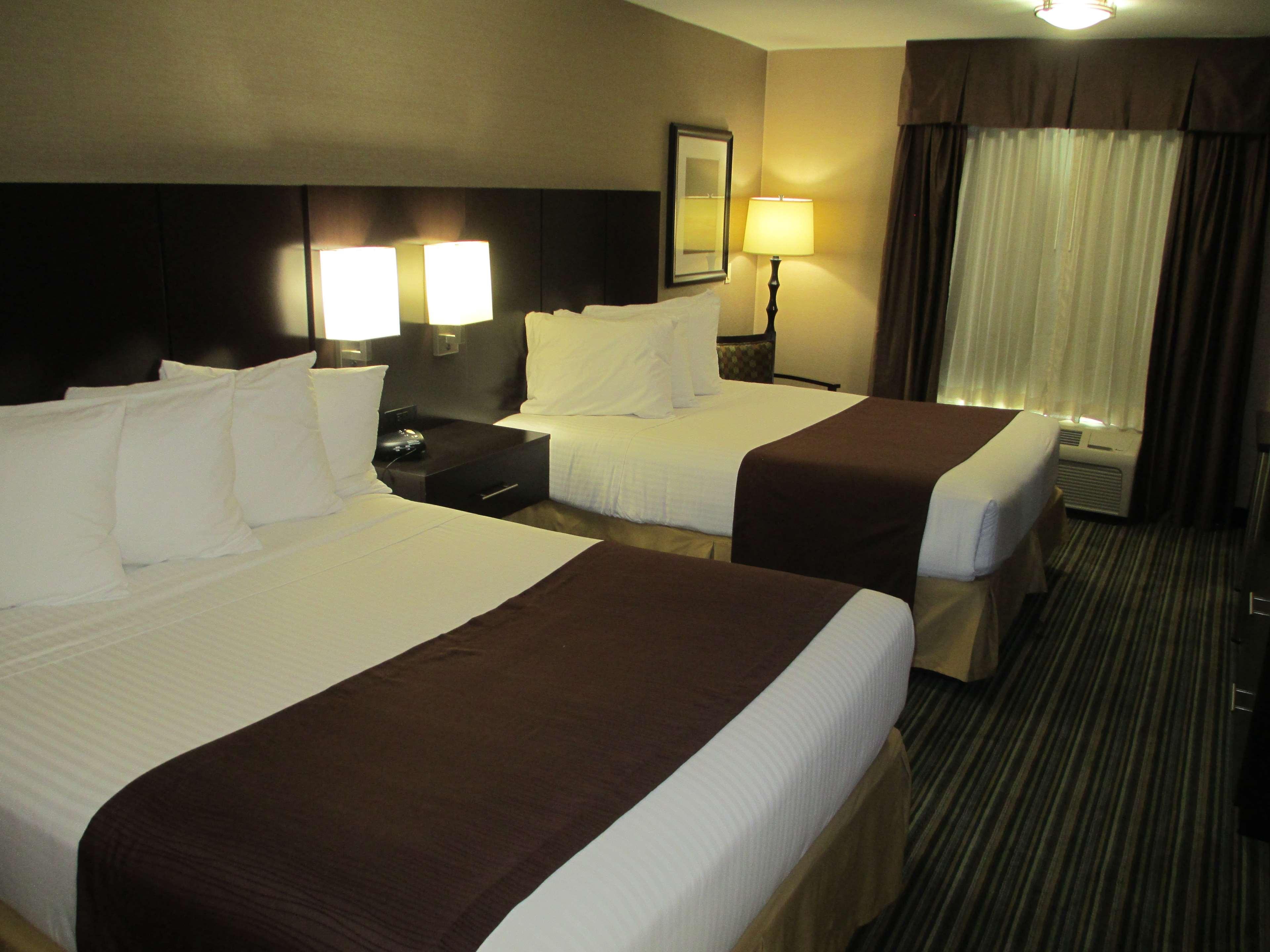 Best Western Brentwood Inn מראה חיצוני תמונה