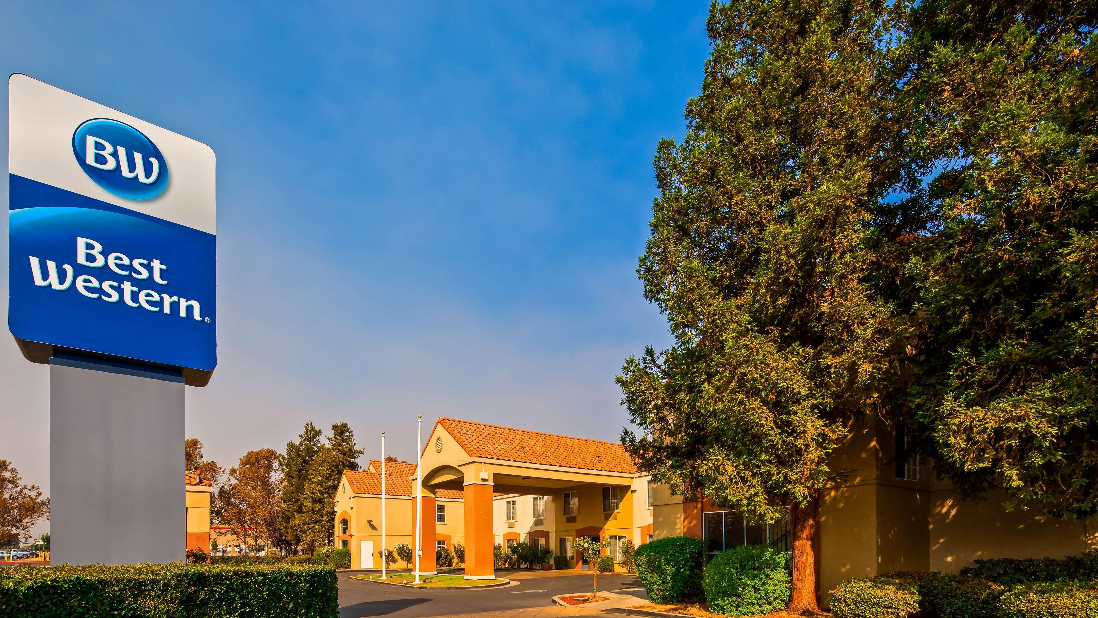Best Western Brentwood Inn מראה חיצוני תמונה